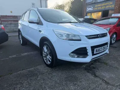 Käytetty Ford Kuga Titanium X 163 HP (119 kW) 2013 Valkoinen Katumaasturi