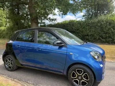 Used Smart ForFour Prime 2015 Blue Hatchback