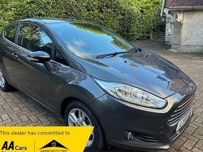 Grey Used 2016 Ford Fiesta Zetec Hatchback | £3,995 (Fair price)