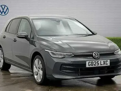 Second-hand VW Golf VIII 204 CP (150 kW) 2025