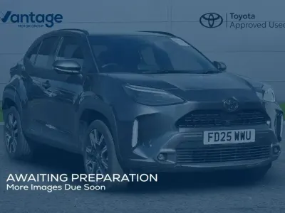 Used Toyota Yaris Cross 128 HP (94 kW) 2025 Grey SUV