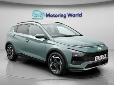 Używany Hyundai Bayon Premium 99 KM (72 kW) 2024 Zielony SUV