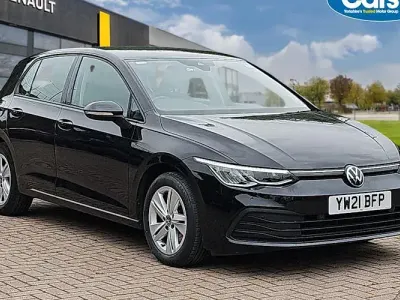 Used VW Golf VIII Life 150 HP (110 kW) 2024 Hatchback