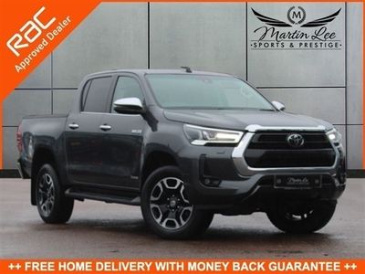 used Toyota HiLux 2.8 INVINCIBLE 4WD D 4D DCB 202 BHP