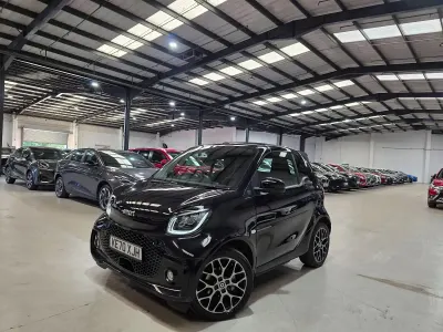 Used Smart ForTwo Electric Drive Prime Exclusive 60 kW (82 HP) 2020 Black Cabriolet