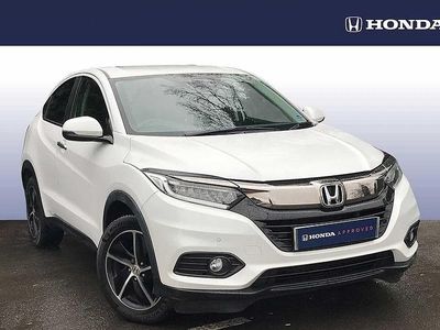 Platinum white Used 2019 Honda HR-V SE SUV | £15,750 (Fair price)