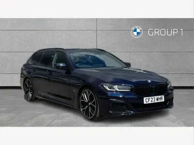 Begagnad BMW 520 M Sport 187 HK (137 kW) 2023 Blå Kombi