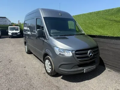 Usado Mercedes Sprinter Premium 2022 Cinzento Van