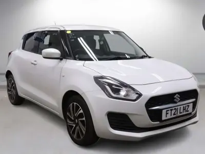 Usado Suzuki Swift SZ-L 83 HP (61 kW) 2021 Branco Citadino