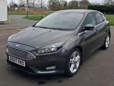 Used Ford Focus Zetec 125 HP (91 kW) 2017 Grey Hatchback