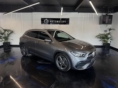 Mercedes GLA220