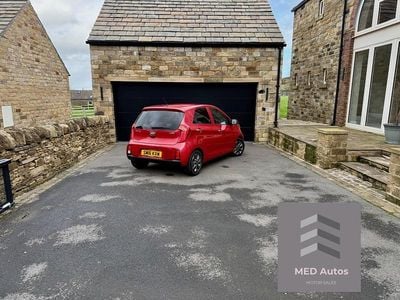 Red Used 2016 Kia Picanto Hatchback | £5,795 (Fair price)