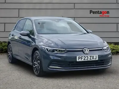 Używany VW Golf VIII Edition 128 KM (94 kW) 2023 Szary Hatchback