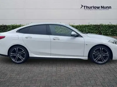 Usado BMW 218 M Sport 136 HP (100 kW) 2022 Branco Sedan