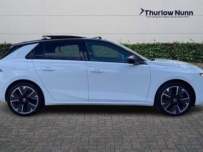 Second-hand Vauxhall Astra Ultimate 114 kW (156 CP) 2024 Alb Hatchback