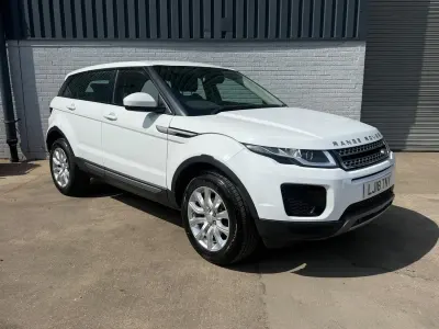 Used Land Rover Range Rover evoque SE 150 HP (110 kW) 2018 White Estate