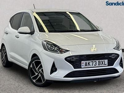 Used Hyundai i10 Premium 67 HP (49 kW) 2023 White Hatchback