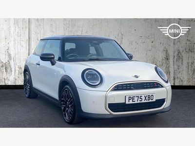 Used Mini Cooper S Hatch 201 HP (147 kW) 2025 White Hatchback