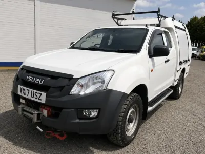 Used Isuzu D-Max 2017 White Pickup