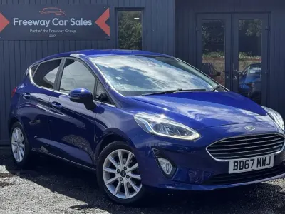 Used Ford Fiesta Titanium 100 HP (73 kW) 2017 Blue Hatchback