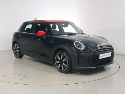 Used Mini Cooper Exclusive 134 HP (98 kW) 2024 Black Hatchback