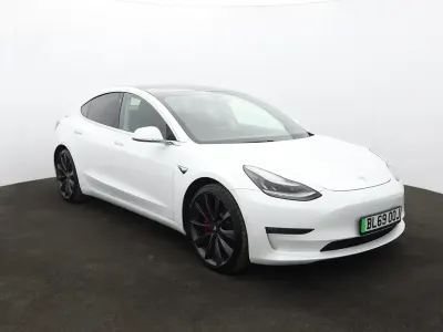 Used Tesla Model 3 Performance 330 kW (449 HP) 2019 White Sedan