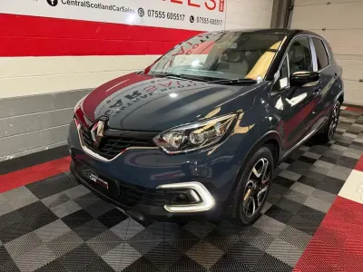 Used Renault Captur Iconic 90 HP (66 kW) 2019 Blue SUV