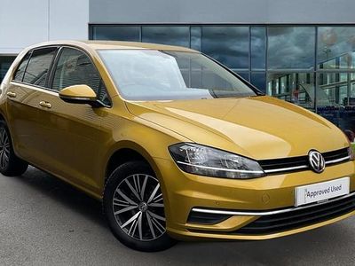 Turmeric yellow metallic Used 2019 VW Golf VII SE | £15,115 (Good price)