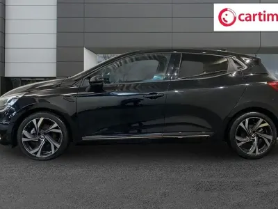 Usado Renault Clio V Engineered 2023 Negro Utilitario