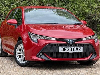 Usado Toyota Corolla 122 CV (89 kW) 2022 Rojo Utilitario