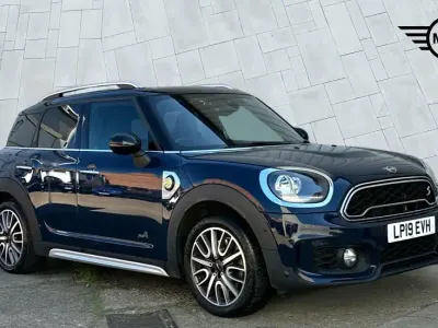 Używany Mini Cooper S Countryman Sport 221 KM (162 kW) 2019 Niebieski SUV