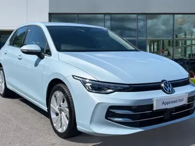 Used VW Golf VIII Style 204 HP (150 kW) 2025 Crystal ice blue metallic