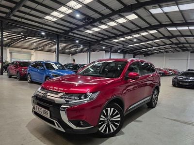 Used Mitsubishi Outlander 150 HP (110 kW) 2020 Red SUV