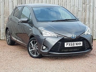 Used Toyota Yaris Hybrid 100 HP (73 kW) 2018 Grey Hatchback
