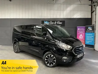 Usado Ford Transit Custom Limited 130 HP (95 kW) 2021 Preto Van