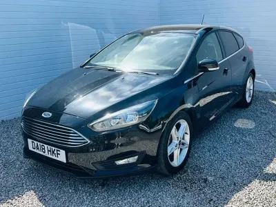 Używany Ford Focus Zetec 125 KM (91 kW) 2017 Szary Hatchback