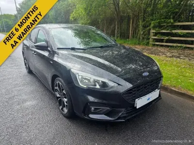 Begagnad Ford Focus ST-Line X 120 HK (88 kW) 2019 Svart Halvkombi