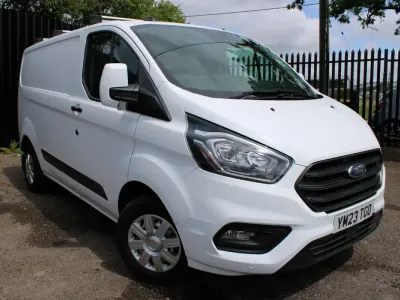 Usado Ford Transit Custom Trend 130 CV (95 kW) 2023 Blanco Van