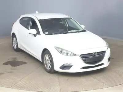Used Mazda 3 165 HP (121 kW) 2014 White Hatchback