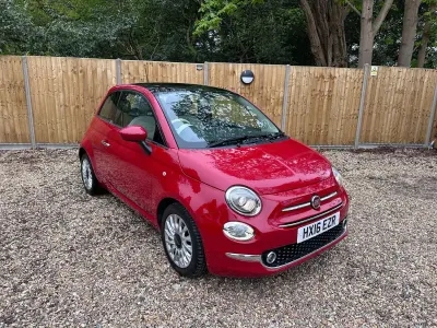 Usado Fiat 500 Lounge 69 HP (50 kW) 2016 Vermelho Citadino