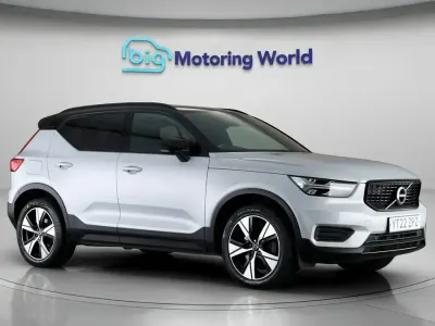 Used Volvo XC40 Plus 211 HP (155 kW) 2021 Silver SUV