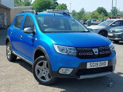 Używany Dacia Sandero Essentiel 90 KM (66 kW) 2019 Niebieski Hatchback