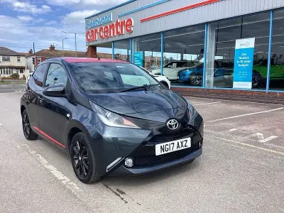 Used Toyota Aygo x-press 69 HP (50 kW) 2017 Grey Hatchback