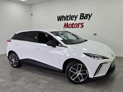 White Used 2024 MG MG4 EV Trophy Hatchback | £16,990