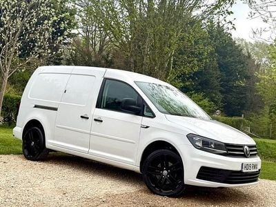 Begagnad VW Caddy Startline 2019 Vit Minibuss