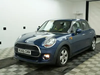 Usado Mini Cooper Hatch 2016 Azul Citadino