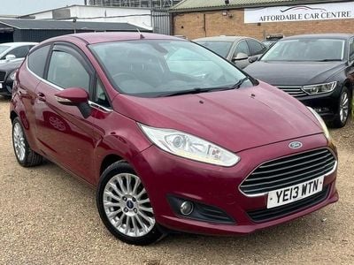 Used Ford Fiesta Titanium 2013 Red Hatchback
