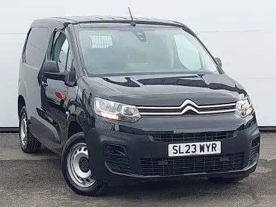 Used Citroën Berlingo 100 HP (73 kW) 2023 Black MPV