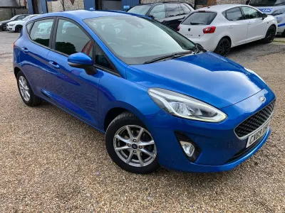 Used Ford Fiesta Zetec 100 HP (73 kW) 2019 Blue Hatchback