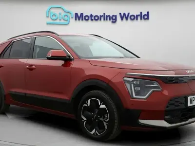Usado Kia Niro 150 kW (204 HP) 2024 SUV